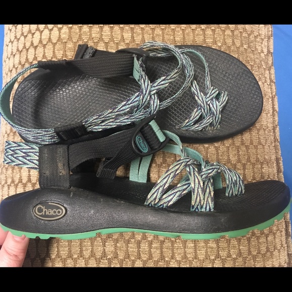 womens chacos 8 wide